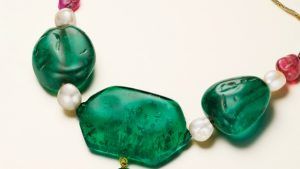 Три изысканных ожерелья королевской династии Великих Моголов Три изысканных ожерелья королевской династии Великих Моголов