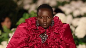 Сокровище, спрятанное Энтони Ваккарелло на модном показе Saint Laurent Сокровище, спрятанное Энтони Ваккарелло на модном показе Saint Laurent