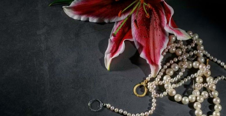 Украшения по гороскопу цветов: что выбрать Лилии