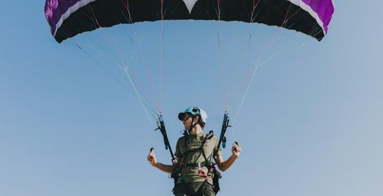 Украшения для парашютистов: стандартные и необычные идеи