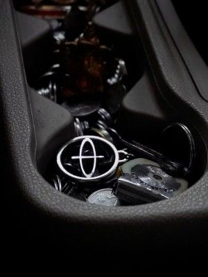 Украшения для автомобилистов