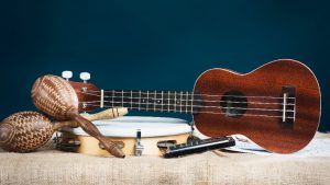 Украшения для музыкантов: стандартные и необычные идеи