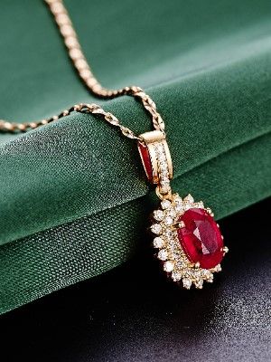 Какие украшения выбрать на празднование рубиновой годовщины свадьбы