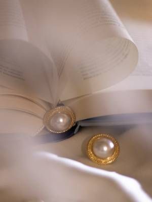 Украшения по гороскопу цветов