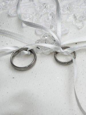 Какие украшения выбрать на празднование креповой годовщины свадьбы