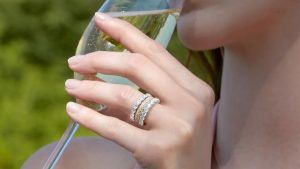 8 самых модных моделей обручальных колец в 2025 году, ч. 1 8 самых модных моделей обручальных колец в 2025 году, ч. 1