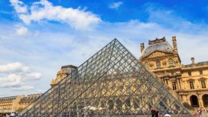 Ограбление Лувра: Арест последнего подозреваемого Ограбление Лувра: Арест последнего подозреваемого