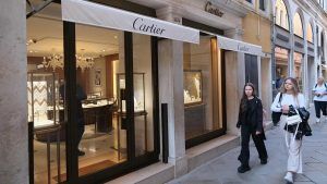 Ювелирные бренды Richemont оживают на фоне стабилизации ситуации в Китае Ювелирные бренды Richemont оживают на фоне стабилизации ситуации в Китае