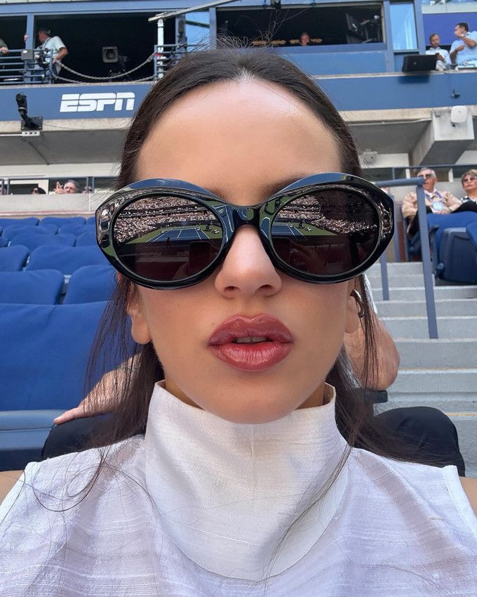 ROSALÍA на финале Открытого чемпионата США по теннису 2025 года. Фото из социальных сетей певицы
