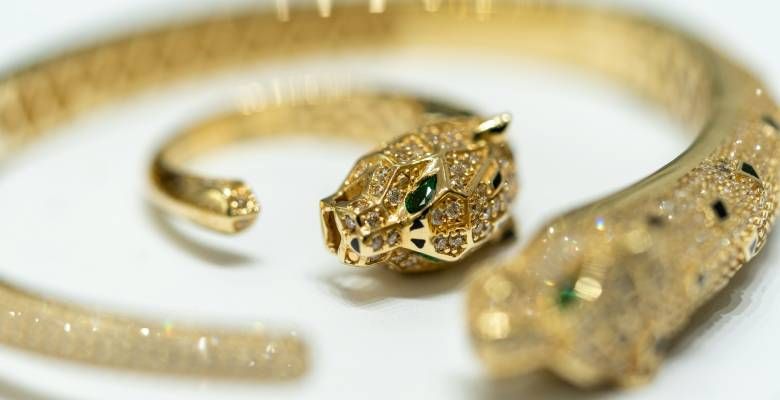 Украшения для охотников и рыболовов: стандартные и необычные идеи