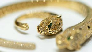 Украшения для охотников и рыболовов: стандартные и необычные идеи