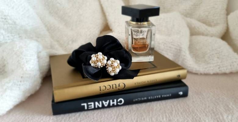 Украшения для журналистов: стандартные и необычные идеи