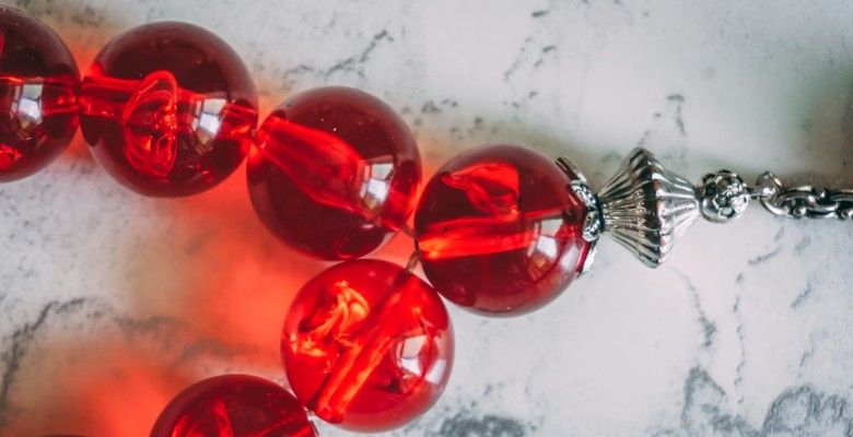 Украшения для виноделов и сомелье: стандартные и необычные идеи