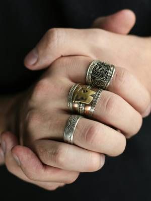 Какие украшения подарить папе на Новый 2026 год