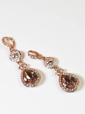 Какие украшения подарить сестре на Новый 2026 год