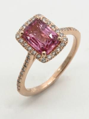 Какие украшения подарить сватам на Новый 2026 год