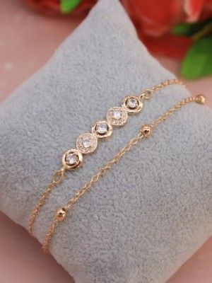 Какие украшения подарить коллеге на Новый 2026 год