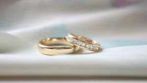 Как выбрать обручальные кольца, если у вас с партнером разные вкусы?