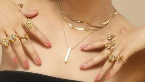 Какие украшения подарить свекрови на Новый 2026 год Огненной Лошади? Какие украшения подарить свекрови на Новый 2026 год Огненной Лошади?