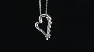 Почему белое золото почти всегда родированное (и что будет, если его не покрывать родием)? Почему белое золото почти всегда родированное (и что будет, если его не покрывать родием)?