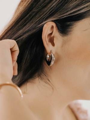 Украшения для журналистов