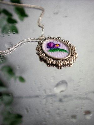 Украшения по гороскопу цветов