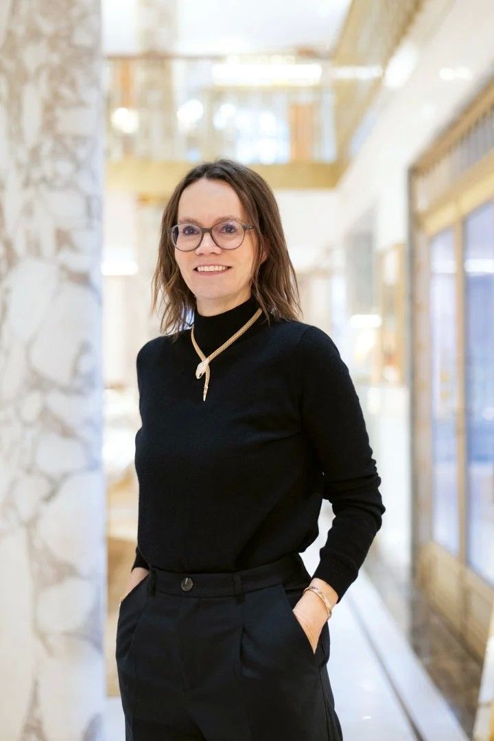 Коринн Ле Фоль, директор подразделения ювелирных изделий и предметов высокого ювелирного искусства Bvlgari Коринн Ле Фоль, директор подразделения ювелирных изделий и предметов высокого ювелирного искусства Bvlgari