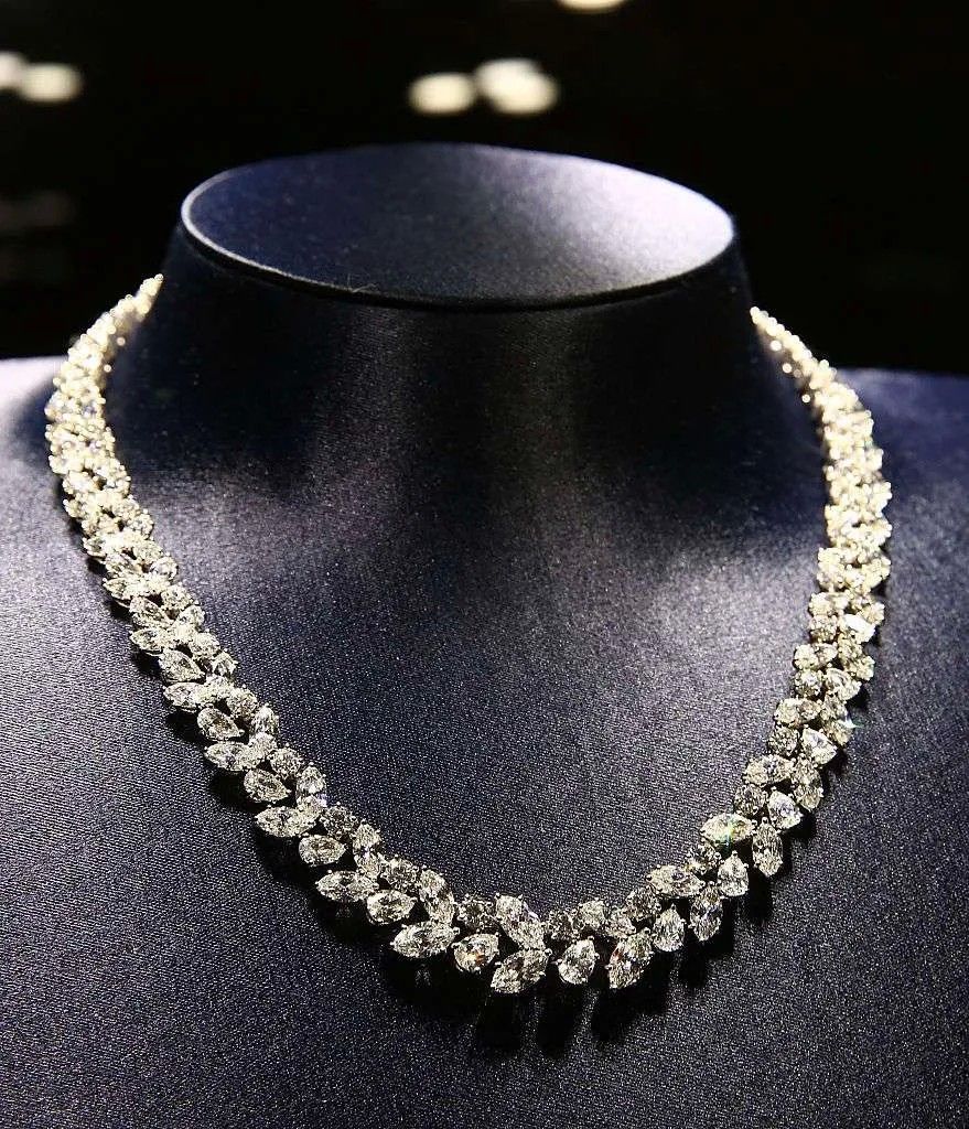 История культовой оправы Cluster от Harry Winston История культовой оправы Cluster от Harry Winston