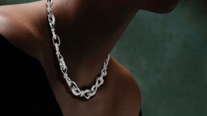 Изящные бриллиантовые банты – идеальный праздничный аксессуар, ч. 2 Изящные бриллиантовые банты – идеальный праздничный аксессуар, ч. 2