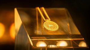 Kering делает ставку на бум золотых ювелирных изделий в Китае на фоне стремительного роста продаж Laopu Kering делает ставку на бум золотых ювелирных изделий в Китае на фоне стремительного роста продаж Laopu