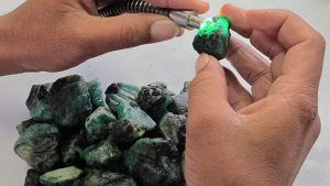 На аукционе Gemfields наблюдается рост цен на изумруды