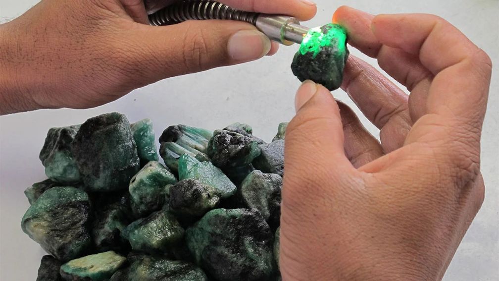 На аукционе Gemfields наблюдается рост цен на изумруды