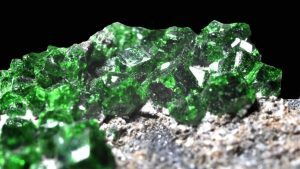 О красоте и ценности уваровита О красоте и ценности уваровита