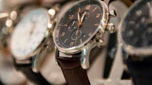 Швейцарские часовщики могут требовать возмещения расходов по тарифам Швейцарские часовщики могут требовать возмещения расходов по тарифам