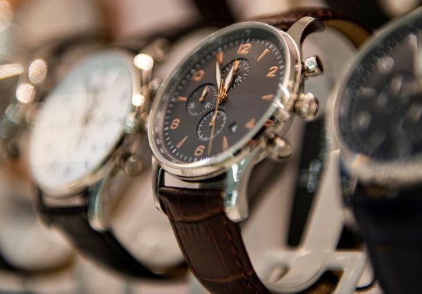 Швейцарские часовщики могут требовать возмещения расходов по тарифам