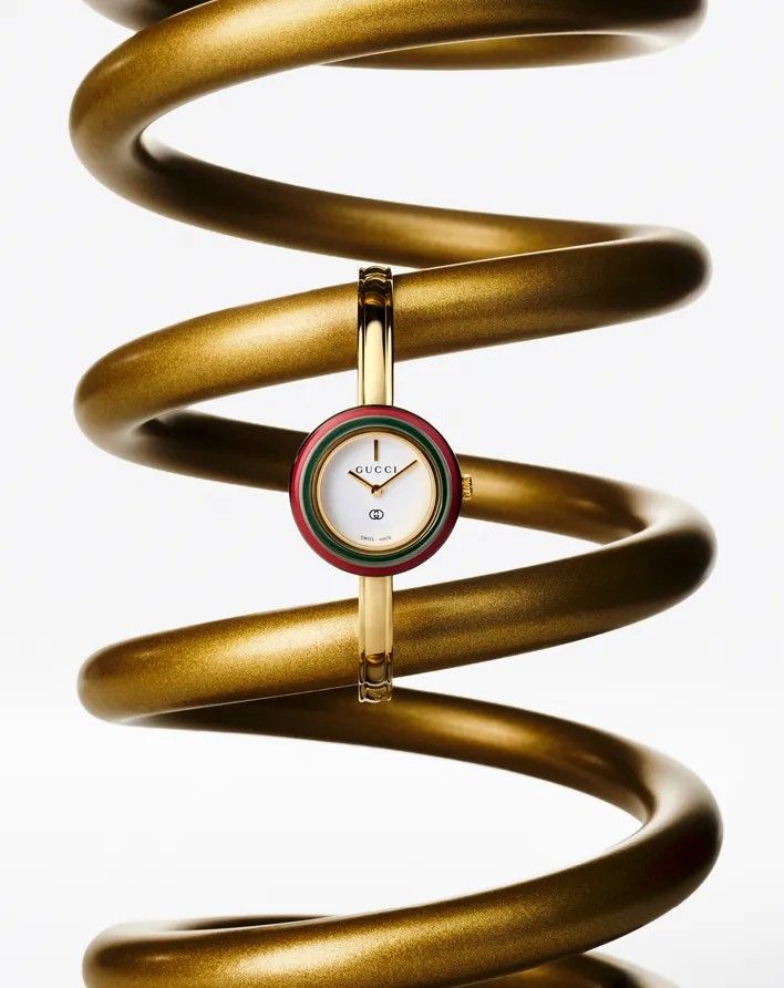 Новые и улучшенные часы-браслет Gucci Play