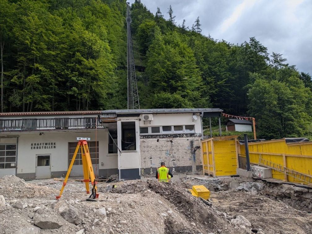 Раскопки в районе долины