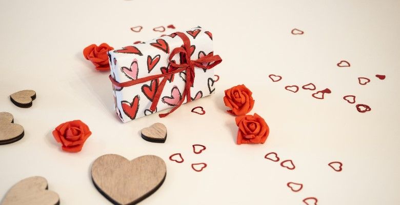 Какие украшения подарить лучшему другу на День Святого Валентина 2026?