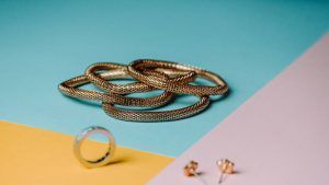 Какие украшения подарить любимой тете на День Святого Валентина 2026?