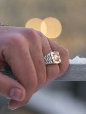 Какие украшения подарить тестю на 23 Февраля