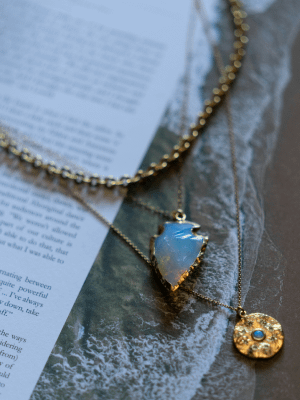 Как отличить натуральный опал от опаловидного кварца