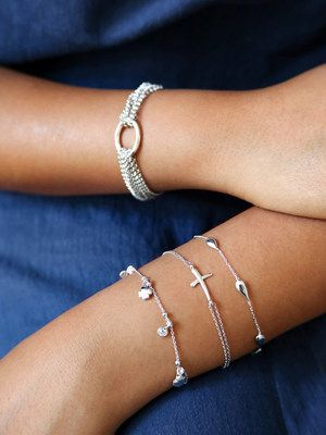 Какие украшения подарить невестке на День Святого Валентина 