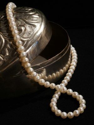 Как подобрать длину жемчужной нити под тип лица и шеи