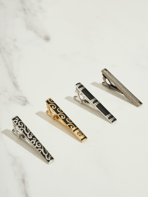 Какие украшения подарить лучшему другу на 23 Февраля