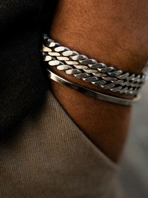 Какие украшения подарить свекру на День Святого Валентина