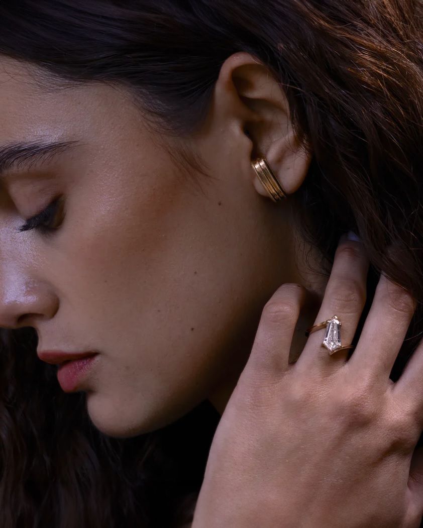 Сумрачная романтика и расцвет готических помолвочных колец, ч. 1