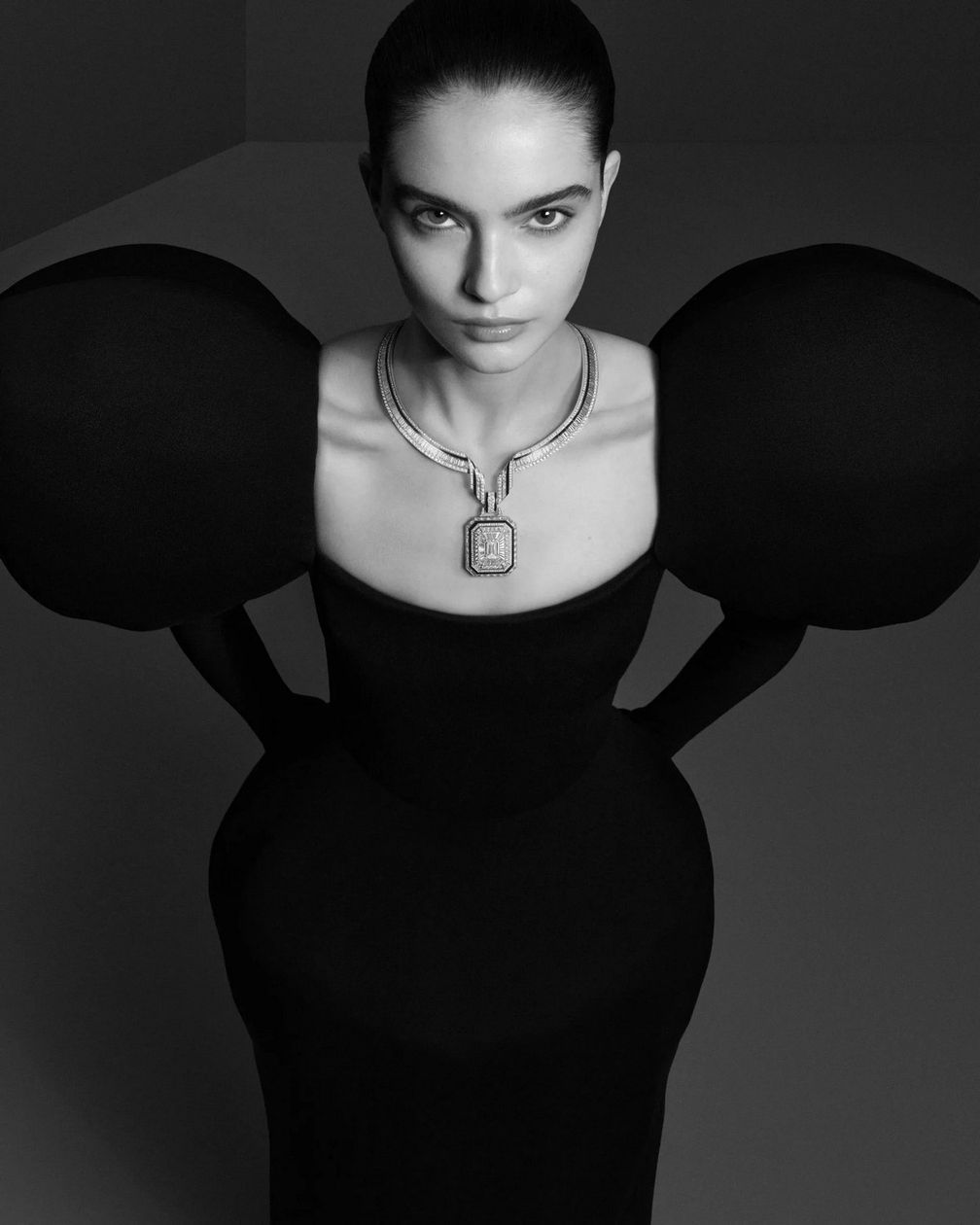 Колье The Address из коллекции Histoire de Style от Boucheron Колье The Address из коллекции Histoire de Style от Boucheron