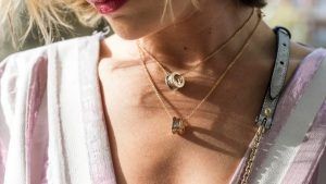 Какие украшения подходят под стрижку «пикси»