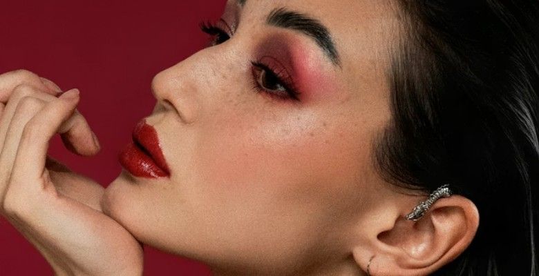 С каким макияжем лучше всего сочетаются серьги-каффы