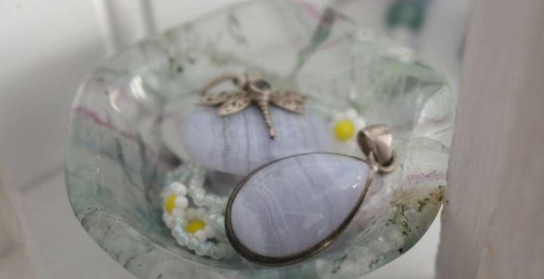 Какие камни могут выдавать за ларимар